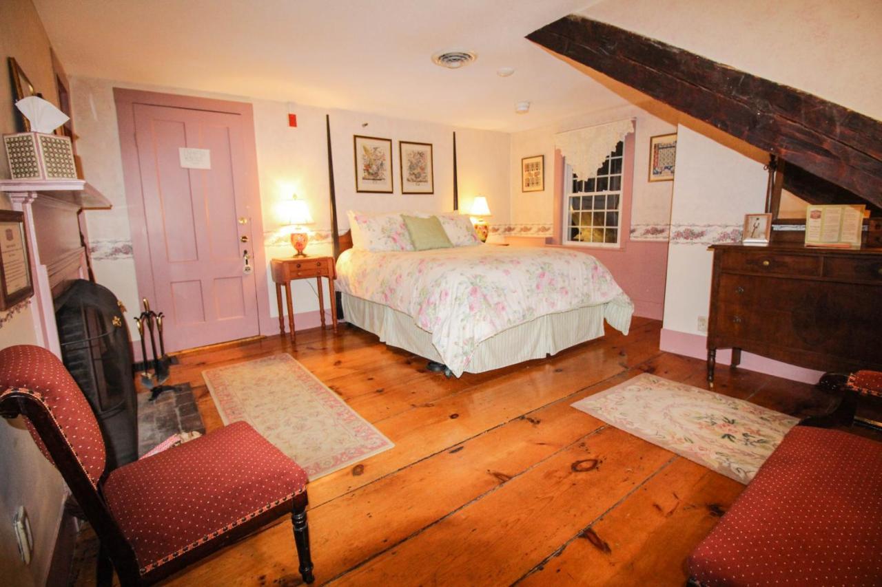 The Nutmeg Inn メレディス エクステリア 写真