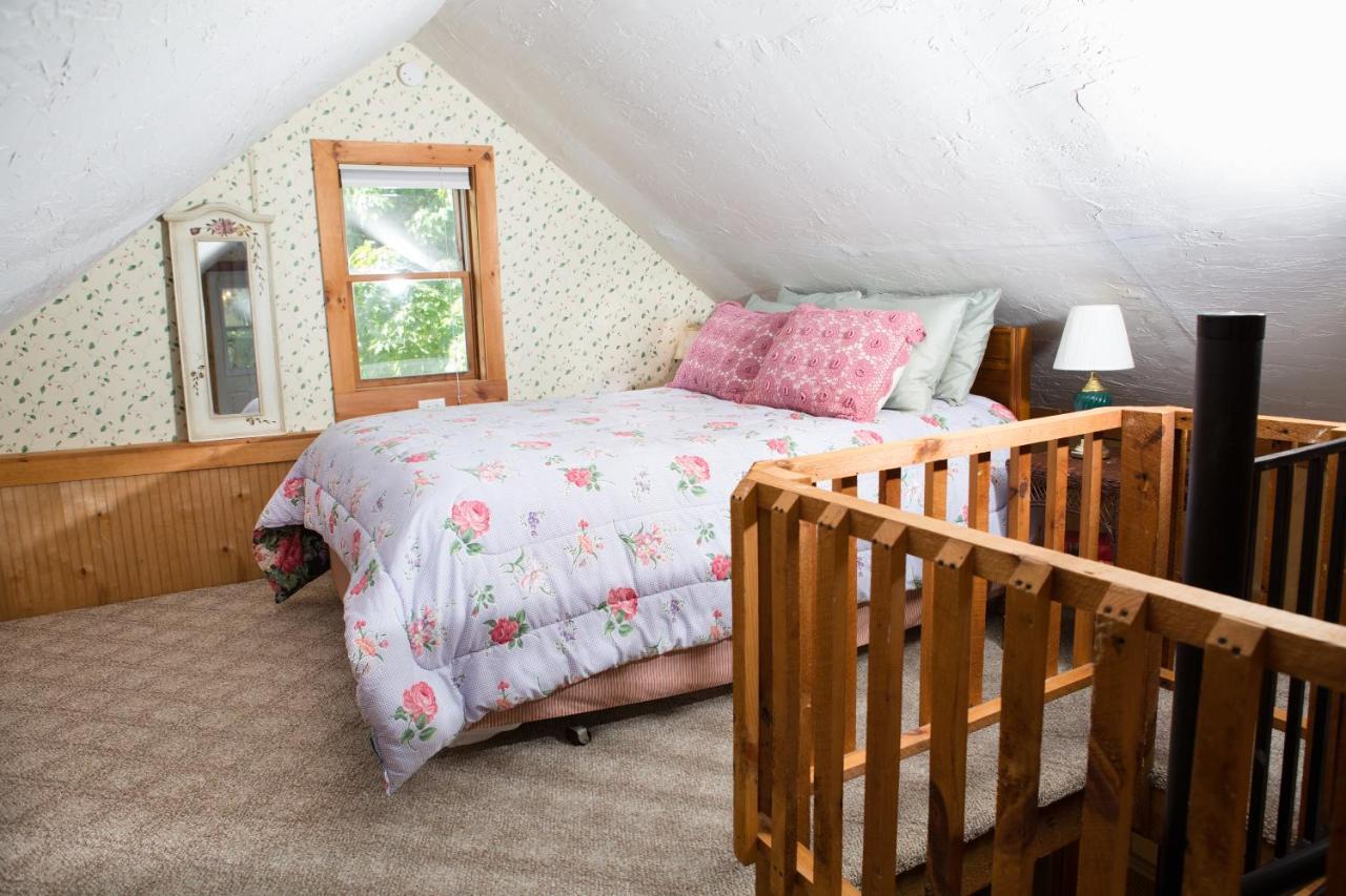 The Nutmeg Inn メレディス エクステリア 写真